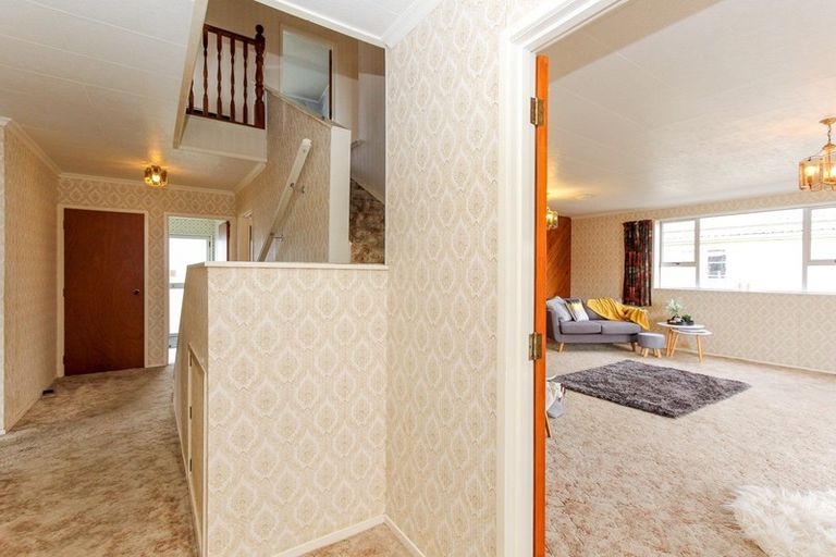 Photo of property in 7 Parris Street, Waitara, 4320