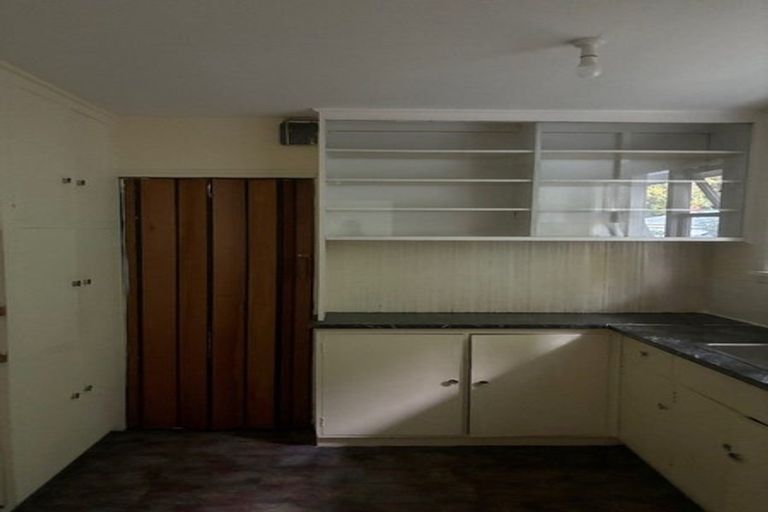 Photo of property in 8 Lochee Road, Upper Riccarton, Christchurch, 8041