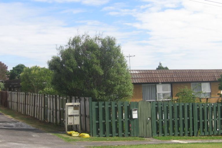 Photo of property in 4/94 Lynwood Road, New Lynn, Auckland, 0600