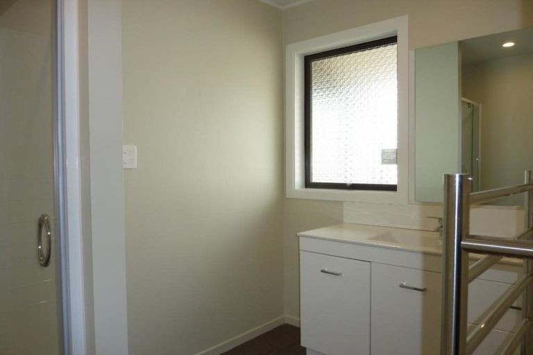 Photo of property in 2/21 Finsbury Street, Islington, Christchurch, 8042