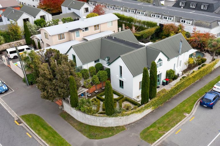 Photo of property in 19 Derby Street, St Albans, Christchurch, 8014