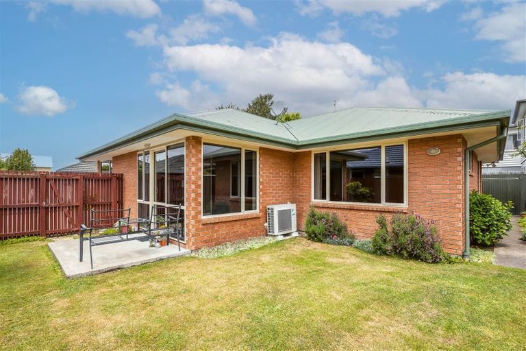 Photo of property in 17a Broadbent Street, Riccarton, Christchurch, 8041