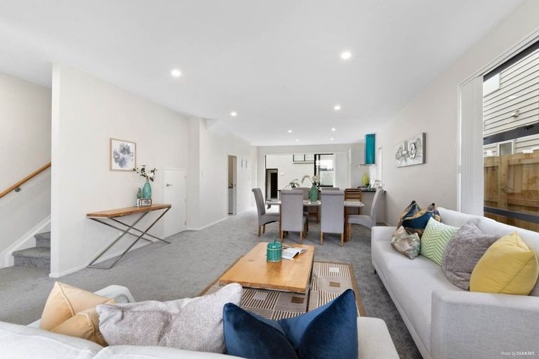 Photo of property in 18b Hollowout Street, Takanini, 2112