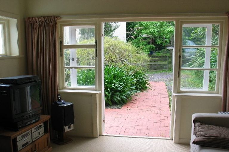 Photo of property in 7 Stowe Hill, Thorndon, Wellington, 6011