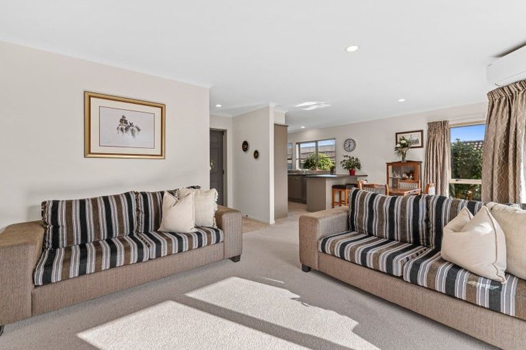 Photo of property in 16a Basley Road, Owhata, Rotorua, 3010