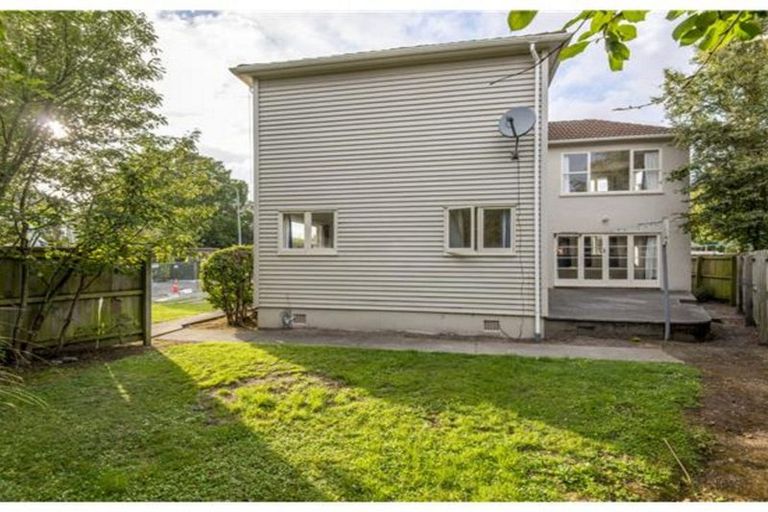 Photo of property in 2/5 Tara Street, Riccarton, Christchurch, 8041