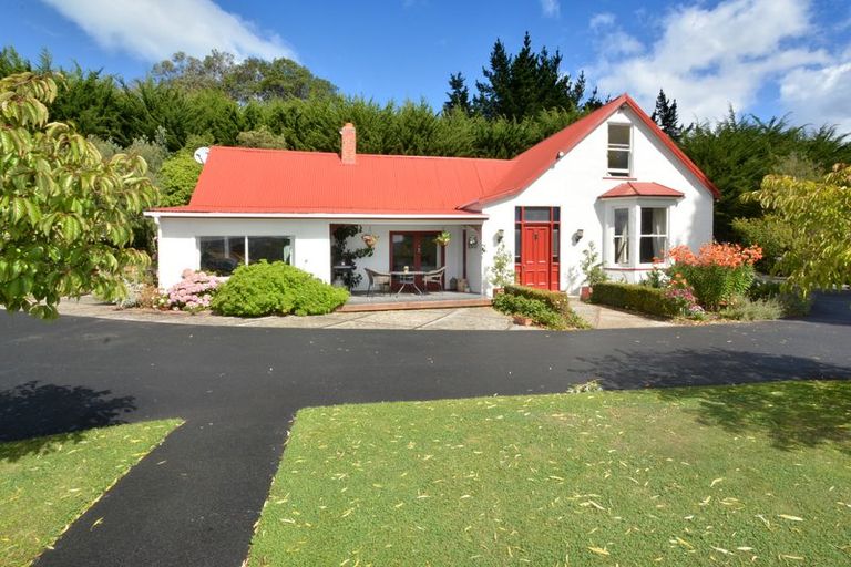 Photo of property in 134 Main South Road, Green Island, Dunedin, 9018