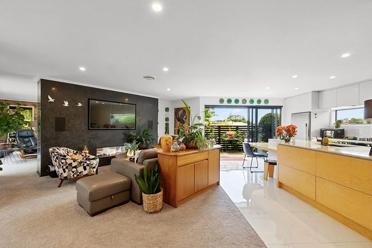 Photo of property in 3 Aderman Place, Hurworth, New Plymouth, 4310