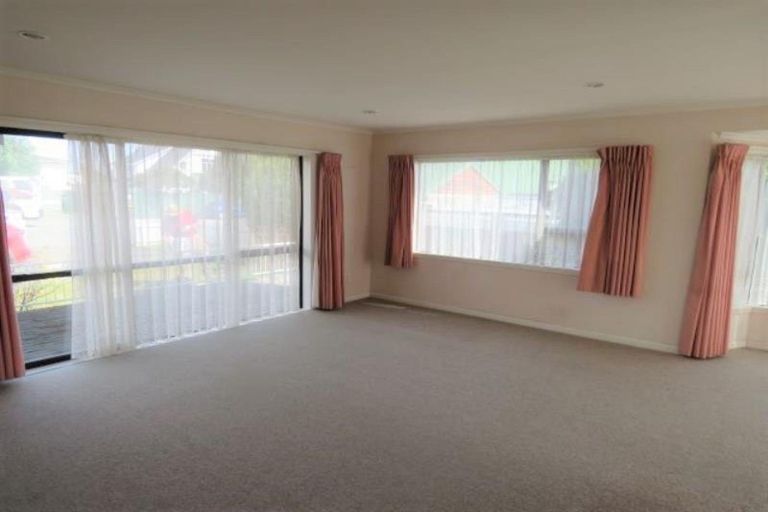 Photo of property in 107 Morley Street, Westown, New Plymouth, 4310
