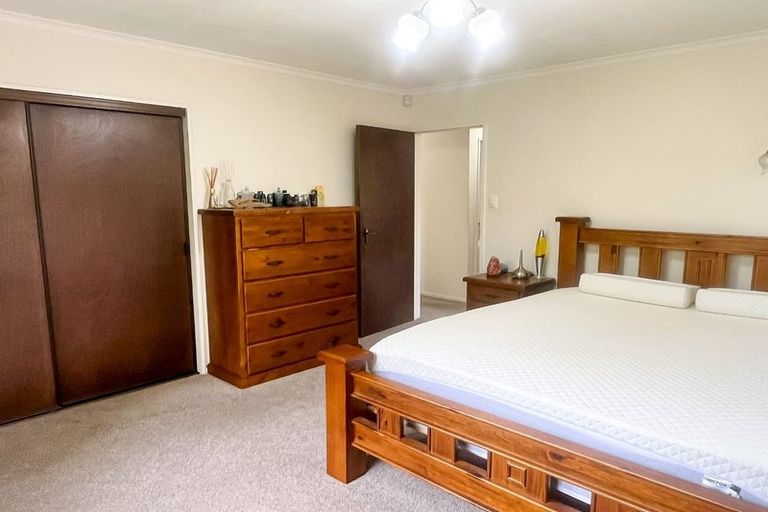 Photo of property in 31 Laing Crescent, Heathcote Valley, Christchurch, 8022