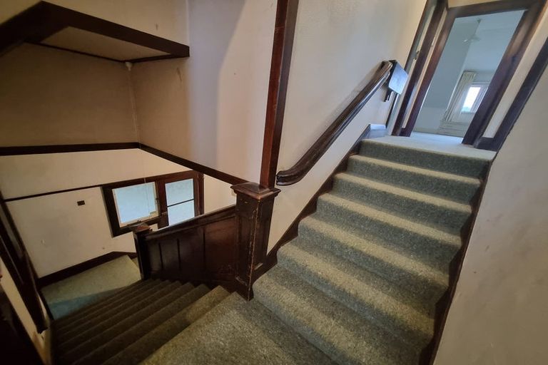 Photo of property in 19 Constitution Street, Dunedin Central, Dunedin, 9016