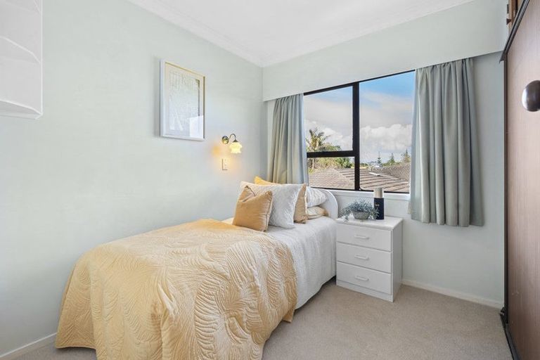 Photo of property in 2 Empire Road, Orewa, 0931