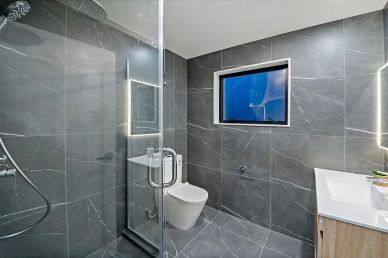 Photo of property in 8c Butterworth Drive, Glendene, Auckland, 0602