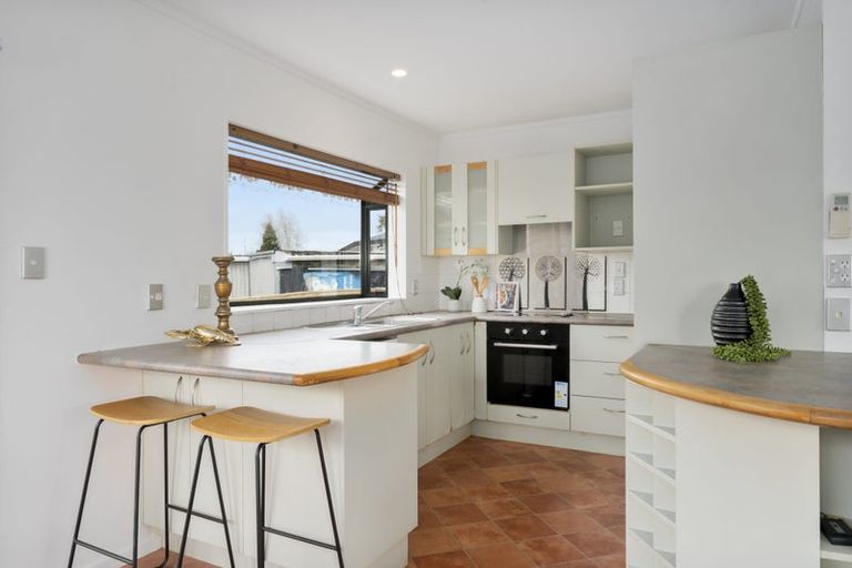 Photo of property in 13b Universal Drive, Henderson, Auckland, 0610