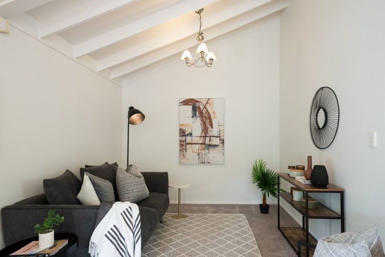 Photo of property in 372 Arapaepae Road South, Levin, 5571