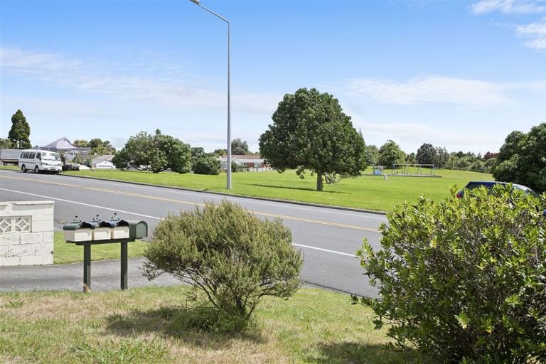 Photo of property in 61 Paerata Road, Pukekohe, 2120