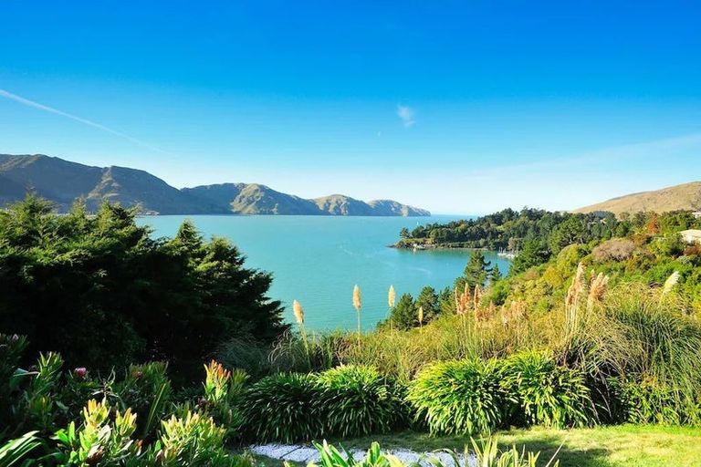 Photo of property in 9 Ranui Crescent, Diamond Harbour, 8971