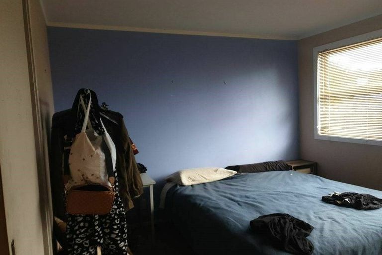 Photo of property in 33 Warspite Avenue, Cannons Creek, Porirua, 5024