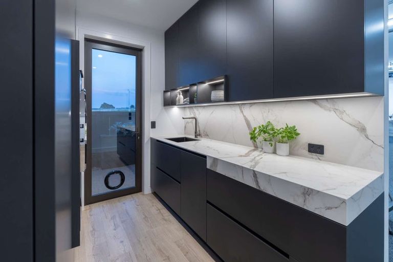 Photo of property in 293 Kitchener Road, Pukekohe, 2120