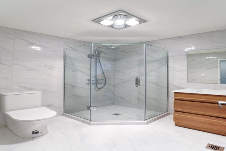 Photo of property in 19d Elmira Place, Browns Bay, Auckland, 0630