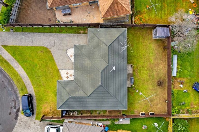 Photo of property in 8 Samara Place, Clendon Park, Auckland, 2103