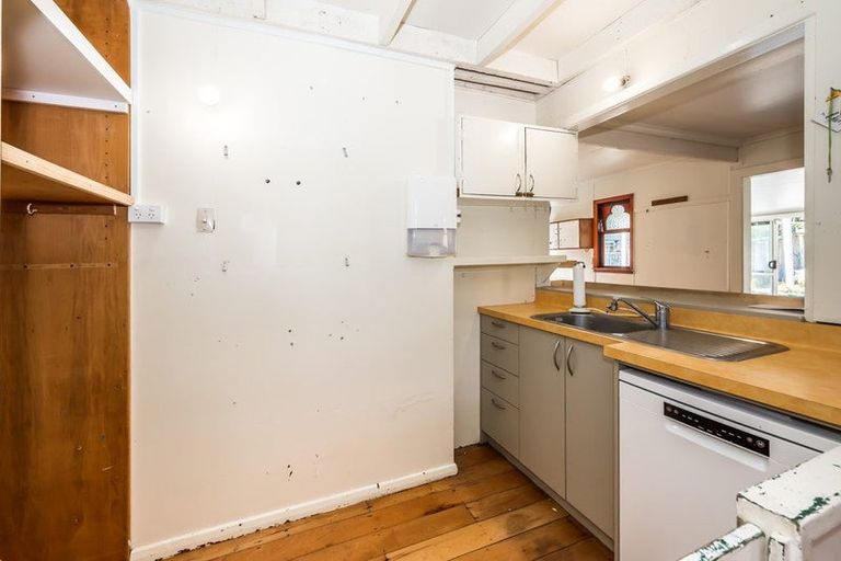 Photo of property in 9 Glen Road, Raumati South, Paraparaumu, 5032