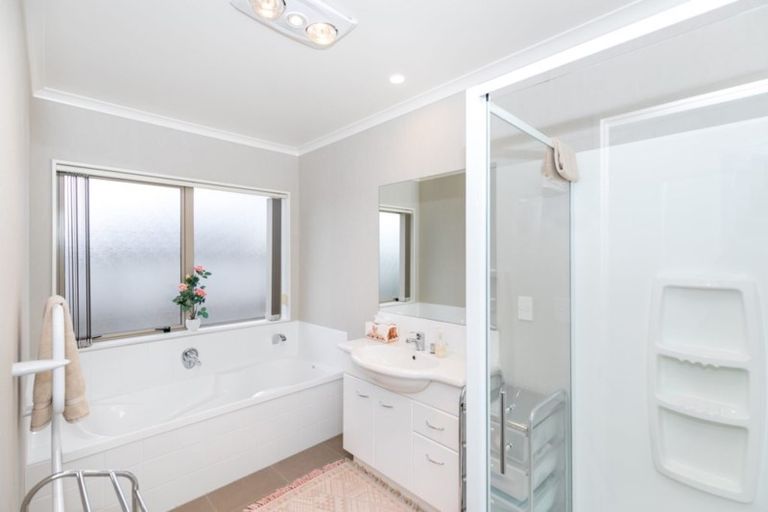 Photo of property in 104 Stirling Drive, Morrinsville, 3300