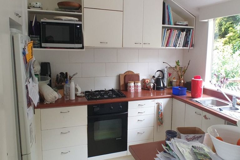 Photo of property in 19 Highbury Bypass, Birkenhead, Auckland, 0626