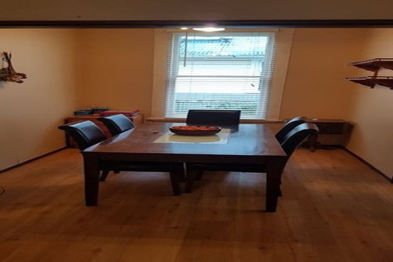 Photo of property in 8 Russell Street, Otane, 4202