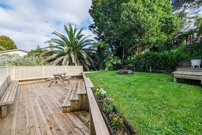 Photo of property in 9 Dundas Place, Henderson, Auckland, 0612