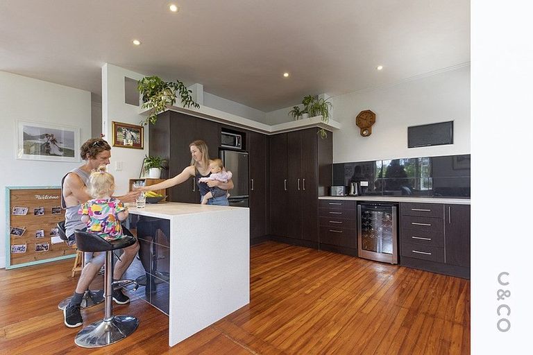 Photo of property in 41 Riverhead Road, Kumeu, 0810