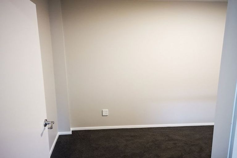 Photo of property in 187 Sievers Grove, Cannons Creek, Porirua, 5024