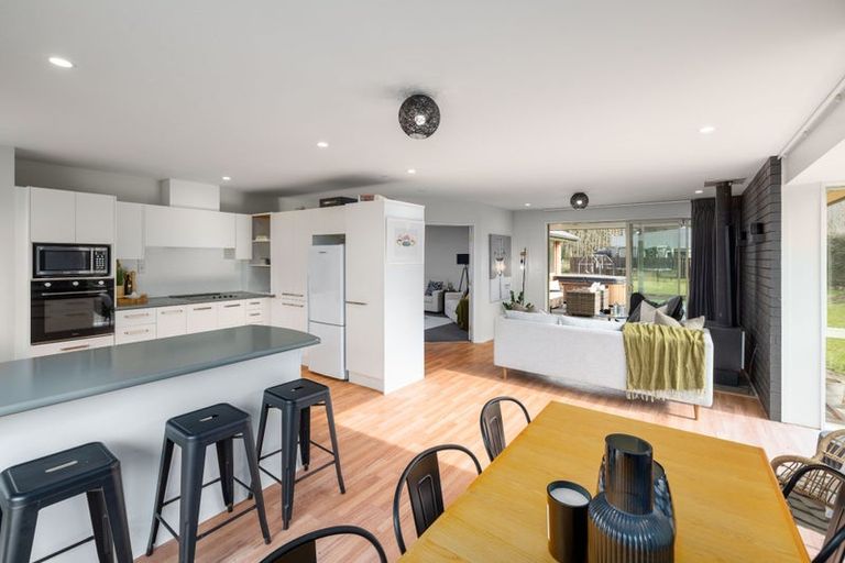 Photo of property in 1465 South Eyre Road, Swannanoa, 7476