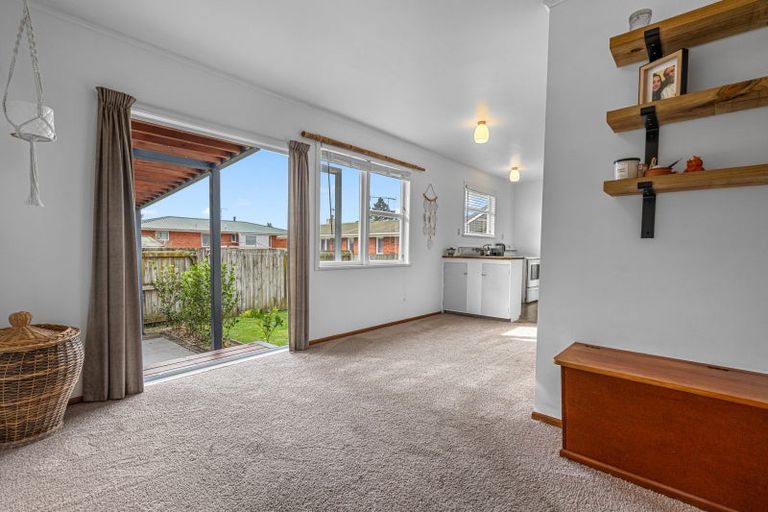 Photo of property in 16 Fairview Place, Te Puke, 3119