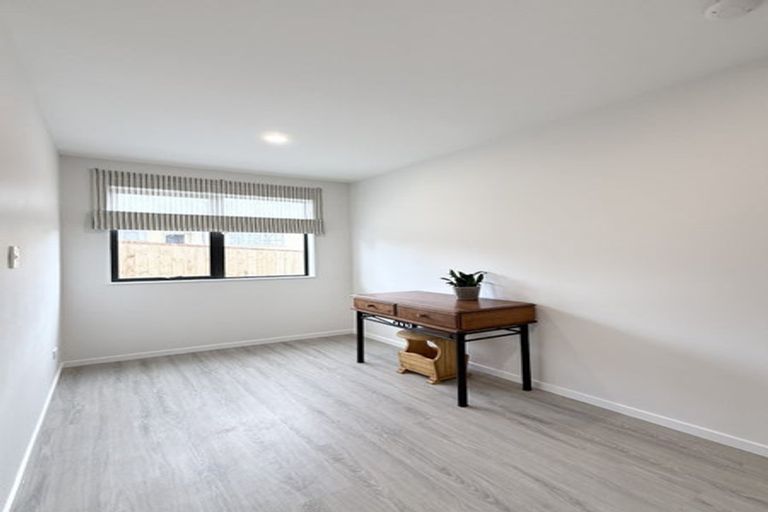 Photo of property in 30b Tudor Road, Henderson, Auckland, 0610