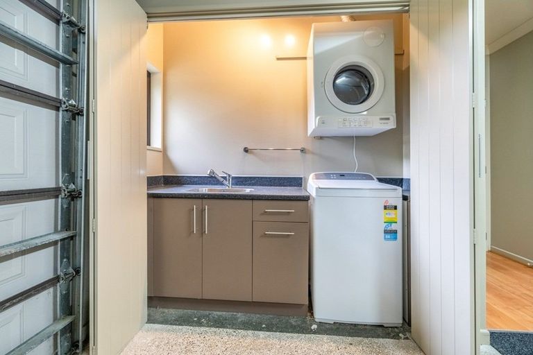 Photo of property in 16 Grant Road, Otatara, Invercargill, 9879