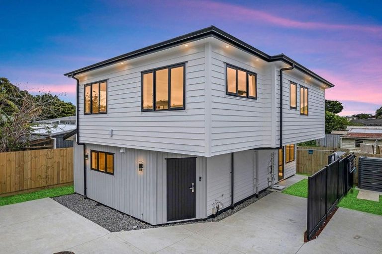 Photo of property in 10 Kivell Close, Mangere East, Auckland, 2024