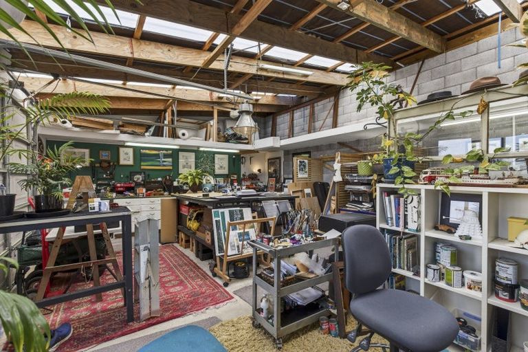 Photo of property in 5 Scott Street, Moturoa, New Plymouth, 4310