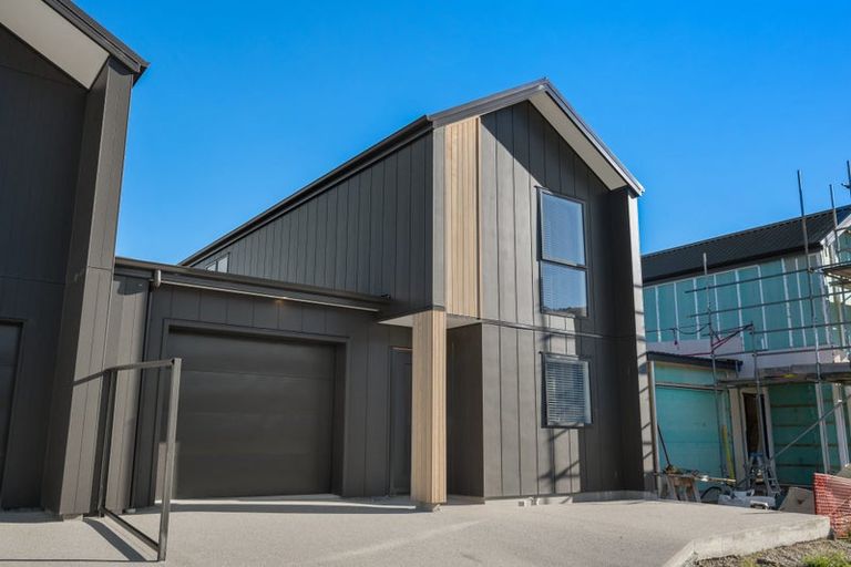 Photo of property in 16 Woods Crescent, Cromwell, 9310