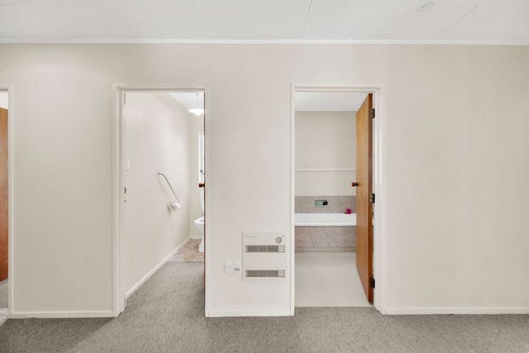 Photo of property in 16 Maltby Street, Meeanee, Napier, 4112