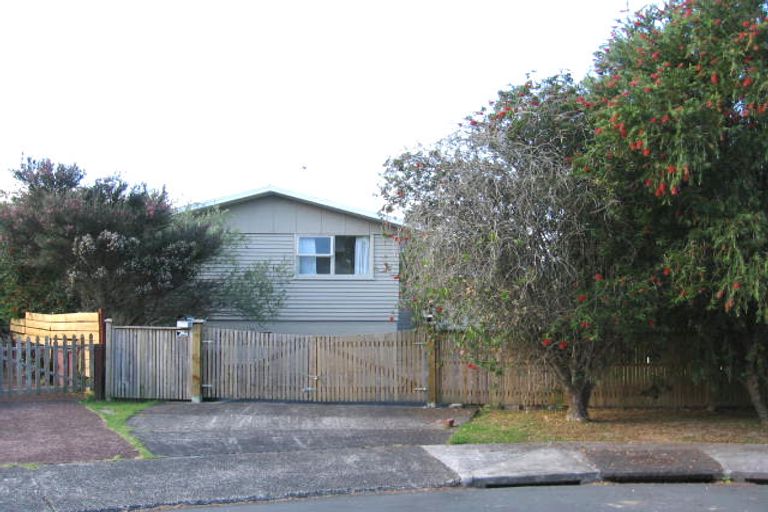 Photo of property in 7 Palawan Place, Torbay, Auckland, 0630