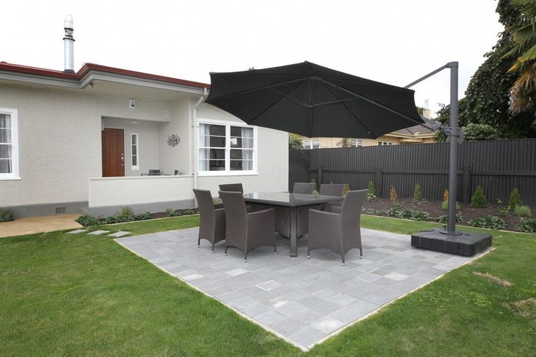 Photo of property in 214 Saint Leonards Avenue, Saint Leonards, Hastings, 4120