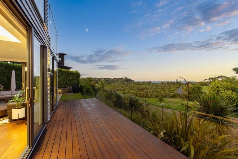 Photo of property in 41 Bounty Road, Long Bay, Auckland, 0630