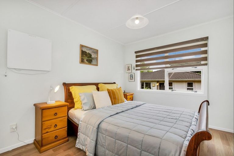 Photo of property in 51 Christmas Road, Manurewa, Auckland, 2102