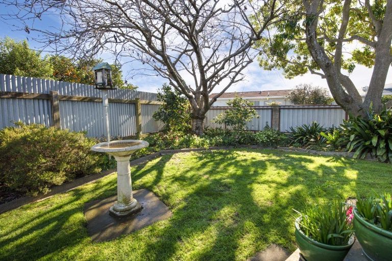 Photo of property in 5 Ted Harpur Place, Onekawa, Napier, 4110