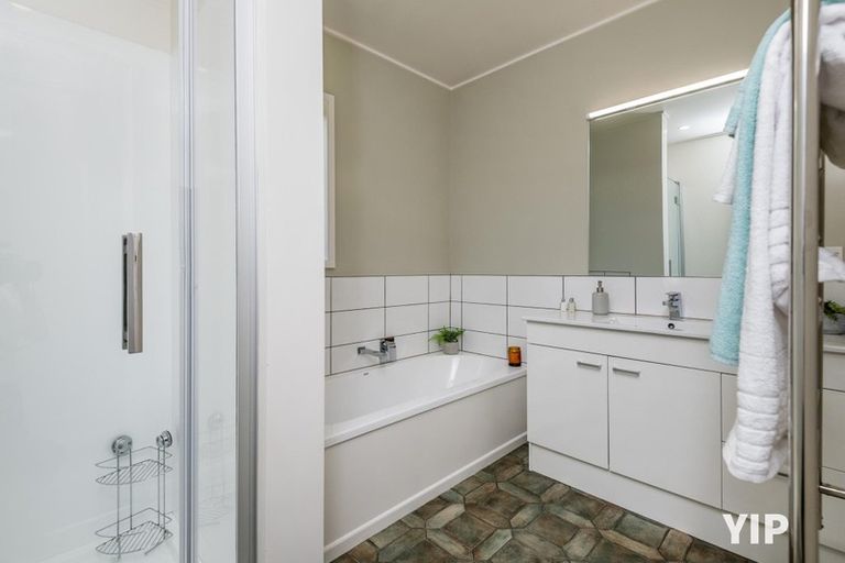 Photo of property in 39 Hindmarsh Street, Johnsonville, Wellington, 6037