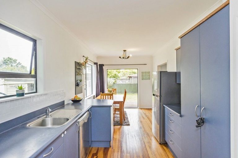 Photo of property in 8 Hartley Place, Awapuni, Palmerston North, 4412