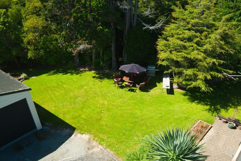 Photo of property in 37 Main South Road, Karoro, Greymouth, 7805