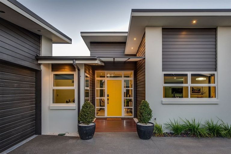 Photo of property in 28 James Hight Drive, Halswell, Christchurch, 8025