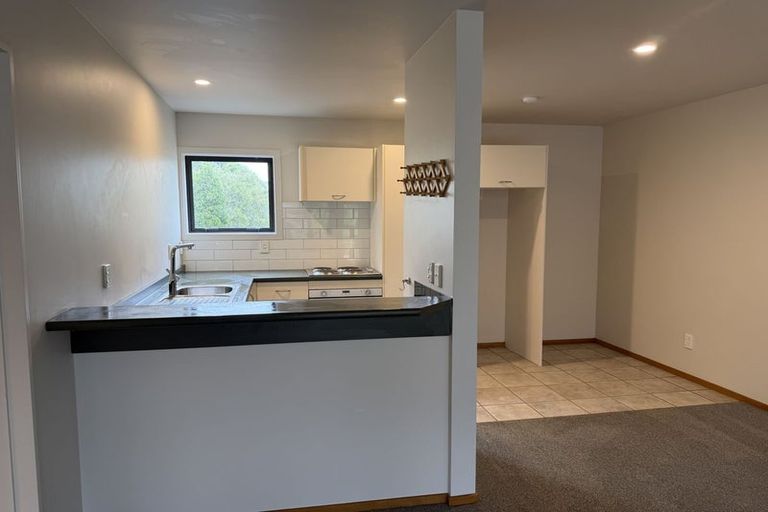 Photo of property in 4/25 Grove Road, Addington, Christchurch, 8024